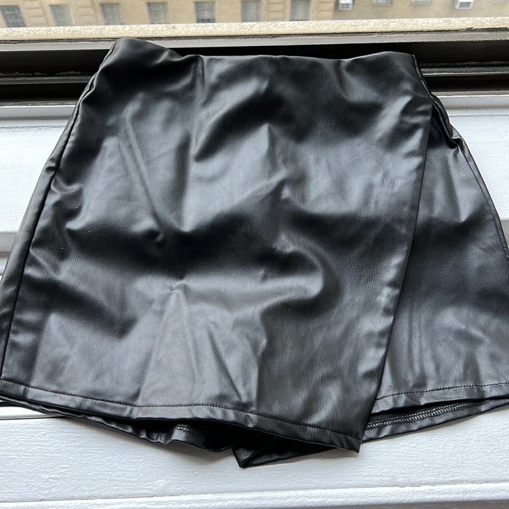 Leather Skort Zara